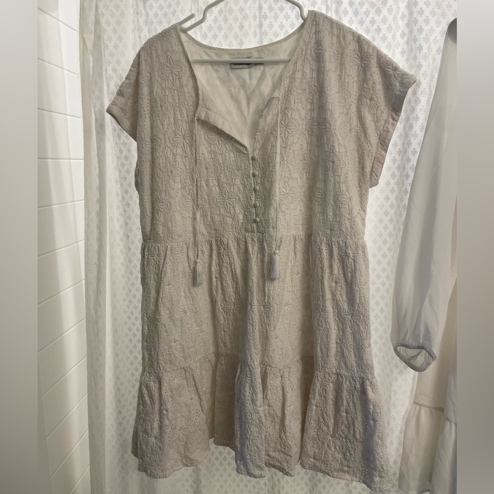 Vineyard Vines White Dress